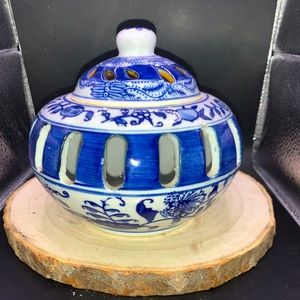 Blue And White Chinese Porcelain Incense Burner